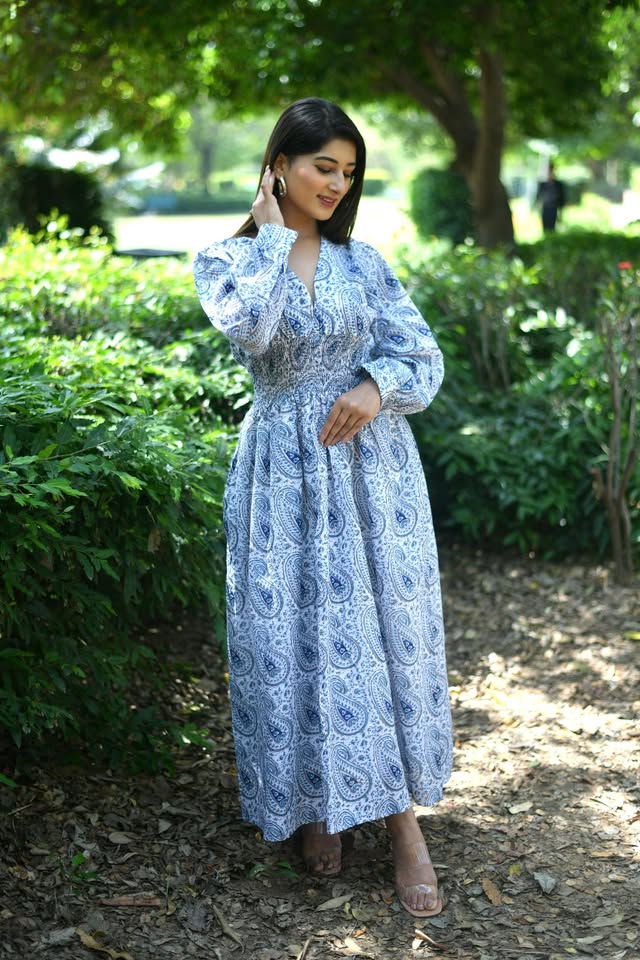 Zuleikha Dress (زُلَيْخَة)